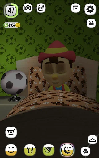 Pinocchio with sports outfit surrounded by soccer balls in mini game gameplay area